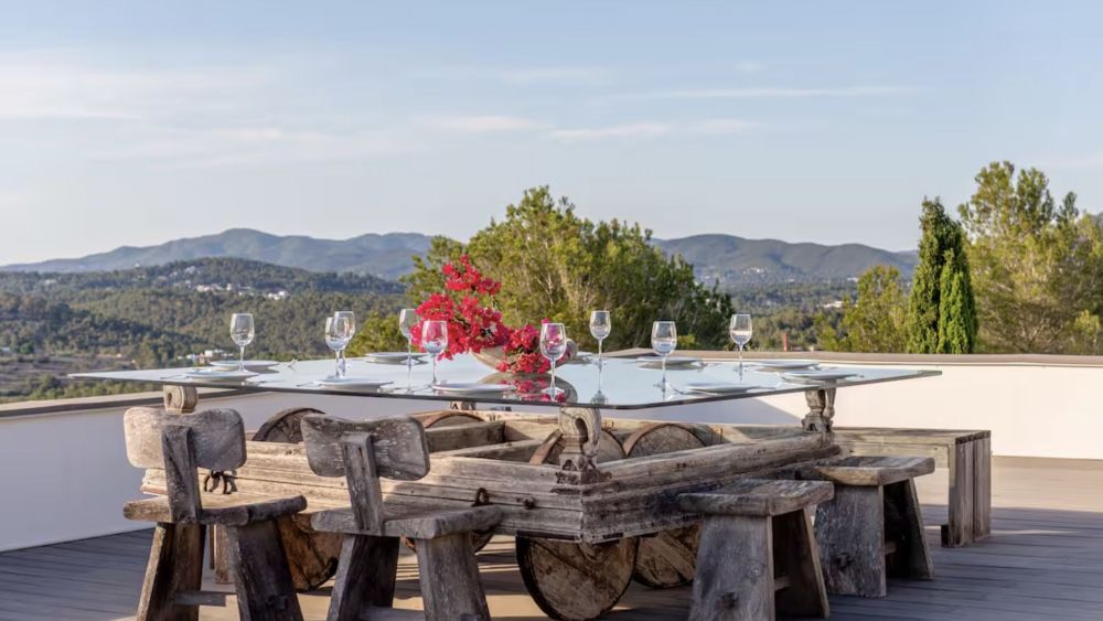 Villa with 5 rooms in Roca llisa