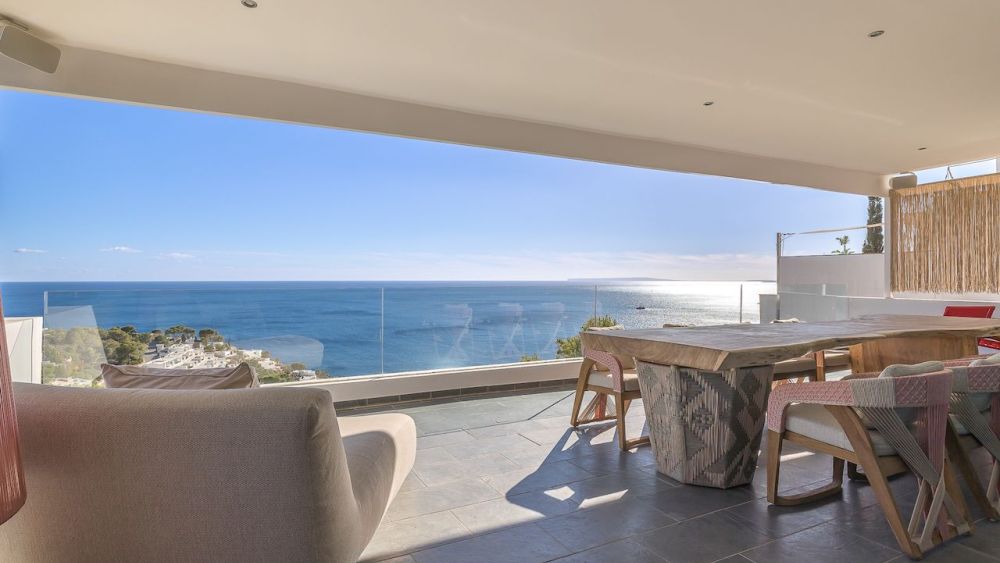 Villa with 4 rooms in Roca llisa