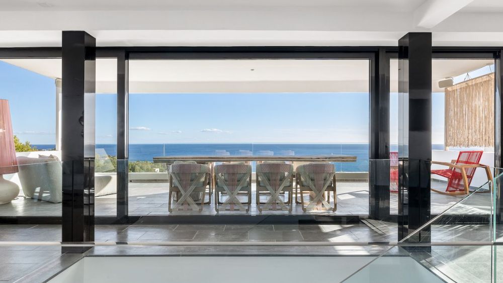 Villa with 4 rooms in Roca llisa