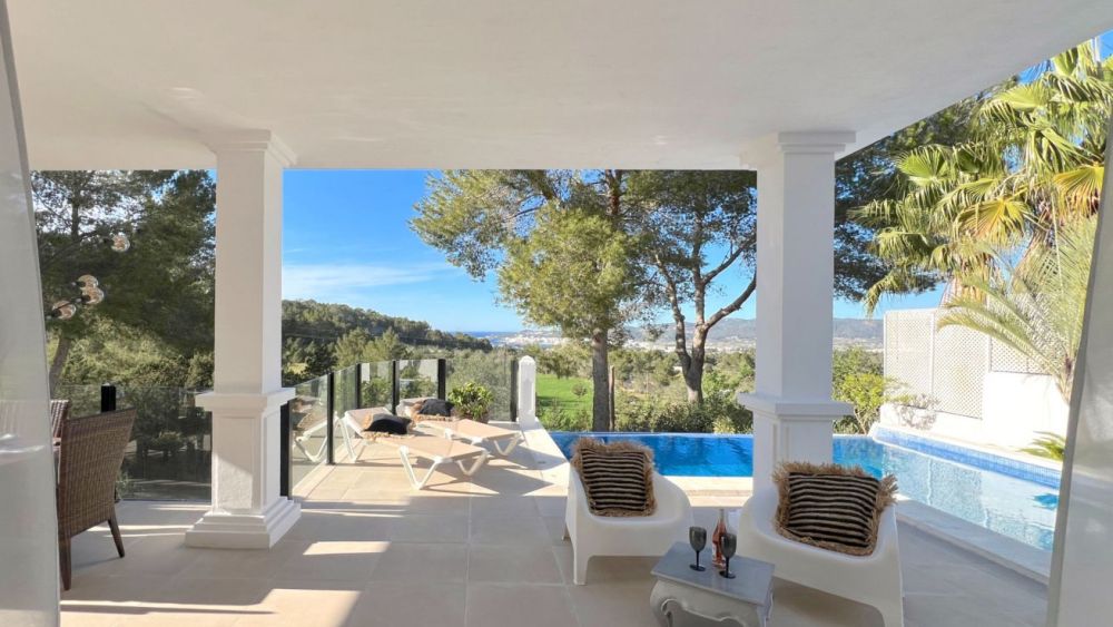Villa with 5 rooms in  San Agustín