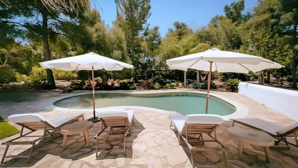 Farmhouse with 9 rooms in Santa eulalia