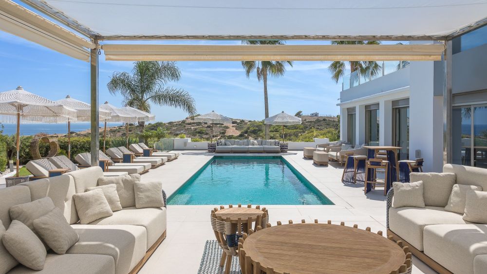 Villa with 5 rooms in Cap martinet
