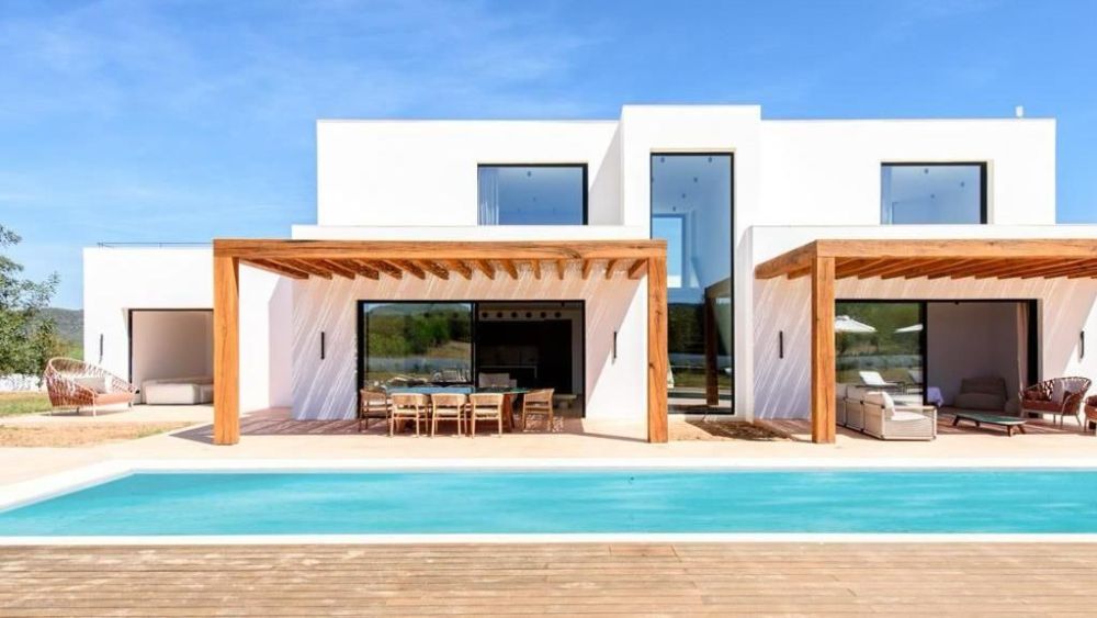 Villa with 4 rooms in  San Rafael