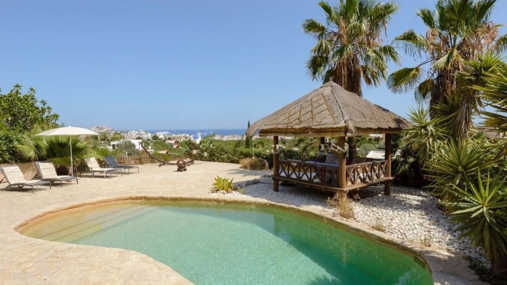 Villa with 5 rooms in Sa Carroca