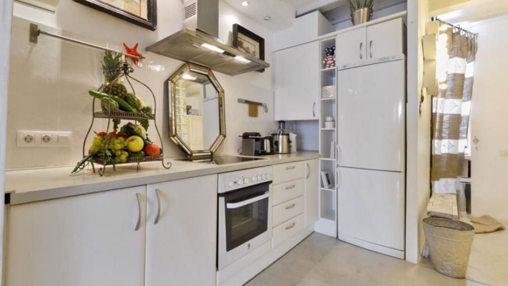 Apartment  with 1 room in Dalt vila