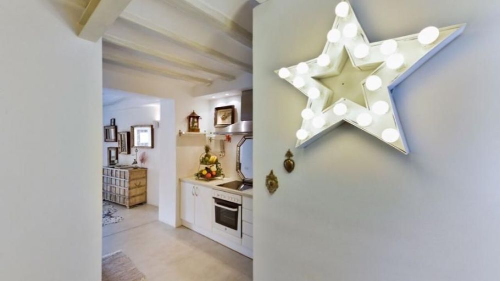 Apartment  with 1 room in Dalt vila