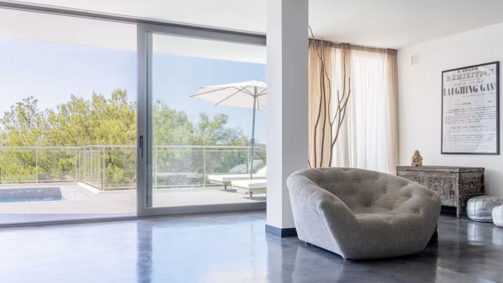Villa with 5 rooms in Roca llisa