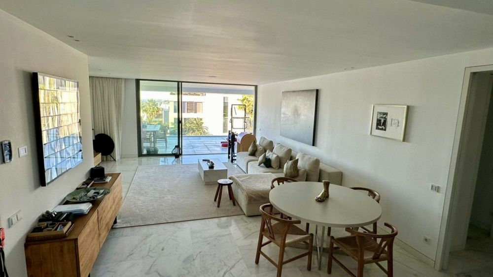 Penthouse with 3 rooms in Cap martinet