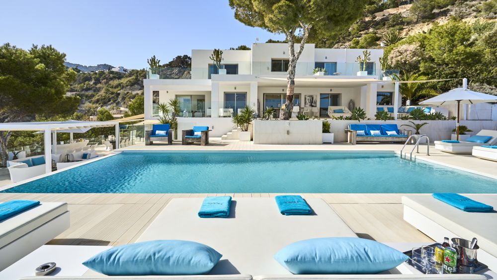 Villa with 6 rooms in  Es Cubells