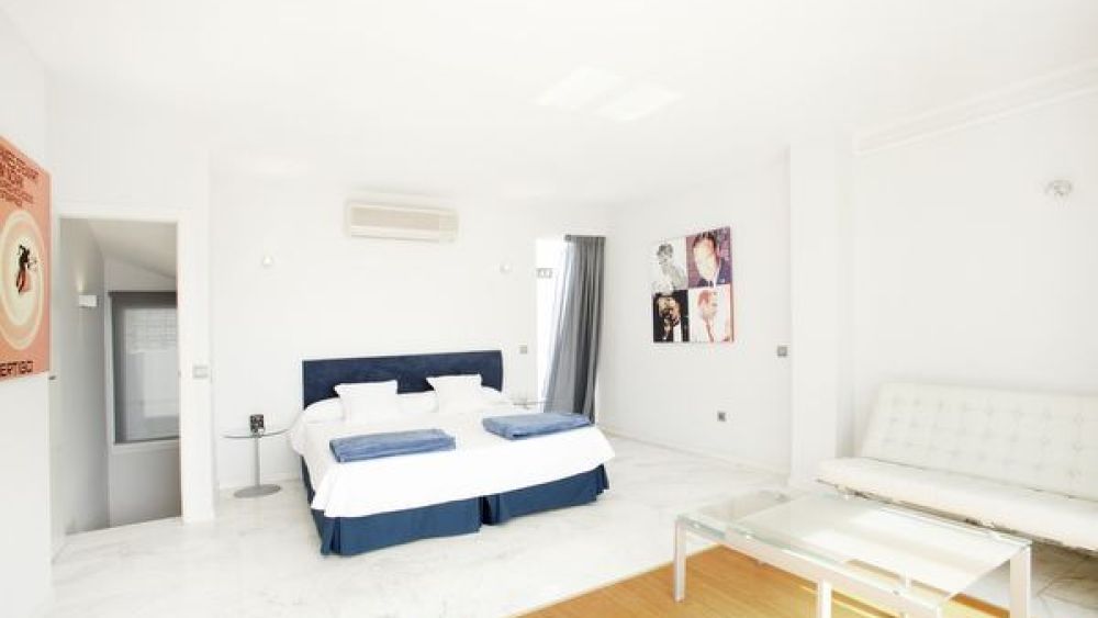 Penthouse with 3 rooms in Botafoch
