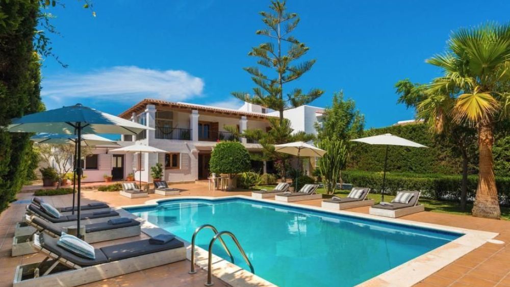 Villa with 5 rooms in Sant Jordi