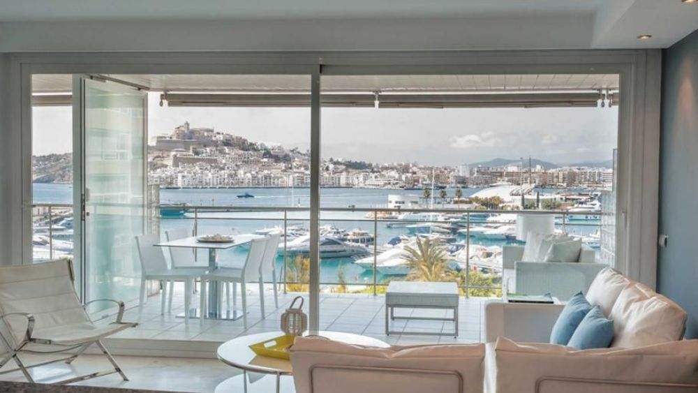 Apartment  with 2 rooms in Paseo maritimo