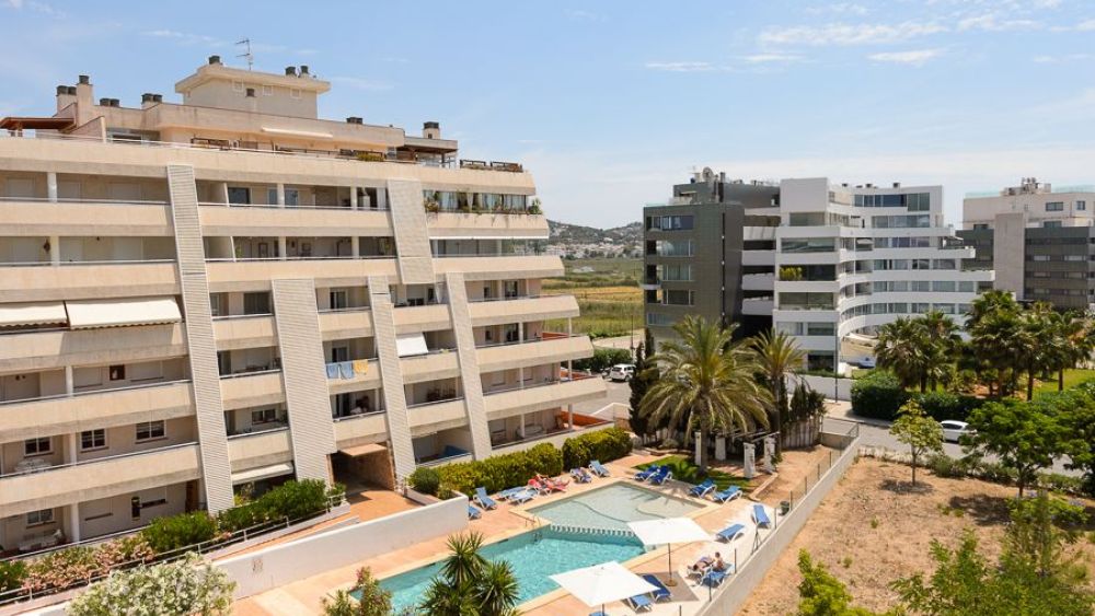 Ground floor with 3 rooms in Botafoch