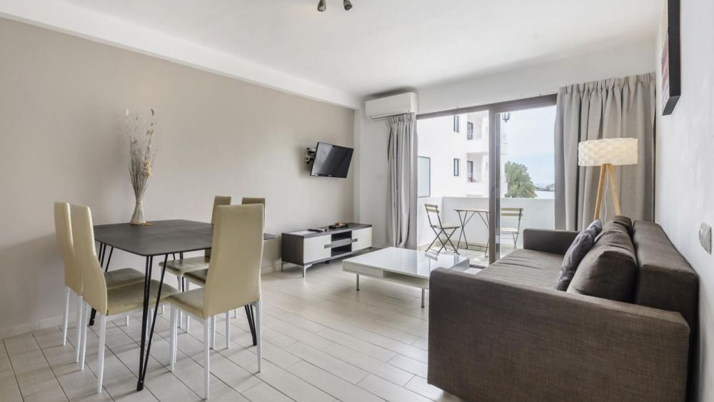 Apartamento de 2 habitaciones en Playa den bossa