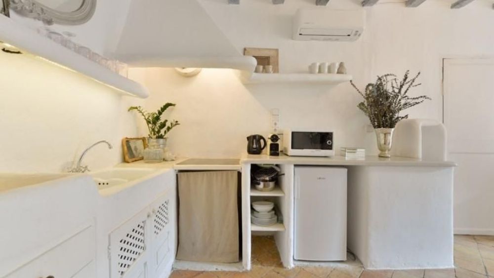 Apartment  with 1 room in Dalt vila