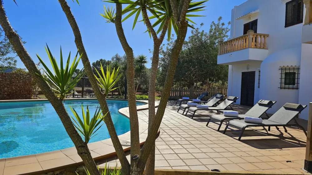 Villa with 6 rooms in Cala jondal
