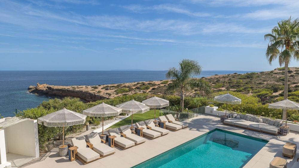 Villa with 5 rooms in Cap martinet