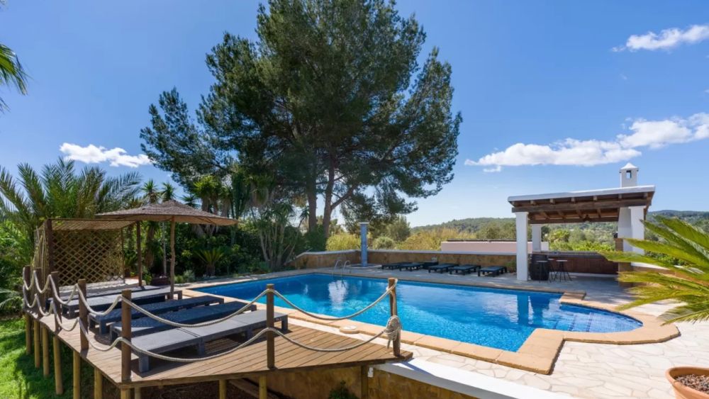 Villa with 6 rooms in  San Rafael